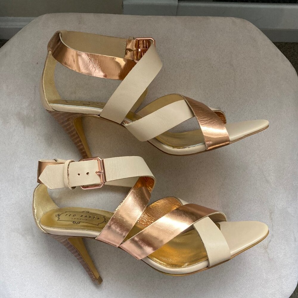 Criss cross sandals
